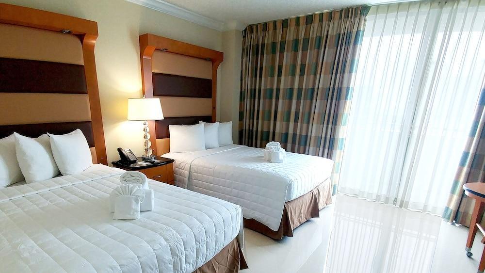 Hotel The Casablanca On The Ocean West Tower Miami Beach Exterior foto