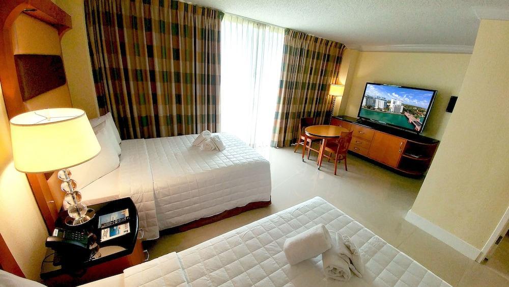 Hotel The Casablanca On The Ocean West Tower Miami Beach Exterior foto
