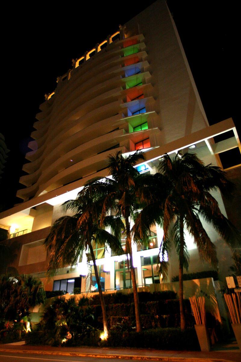 Hotel The Casablanca On The Ocean West Tower Miami Beach Exterior foto