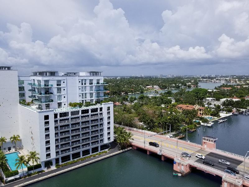 Hotel The Casablanca On The Ocean West Tower Miami Beach Exterior foto