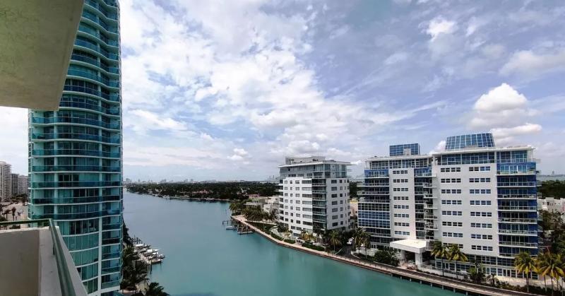 Hotel The Casablanca On The Ocean West Tower Miami Beach Exterior foto